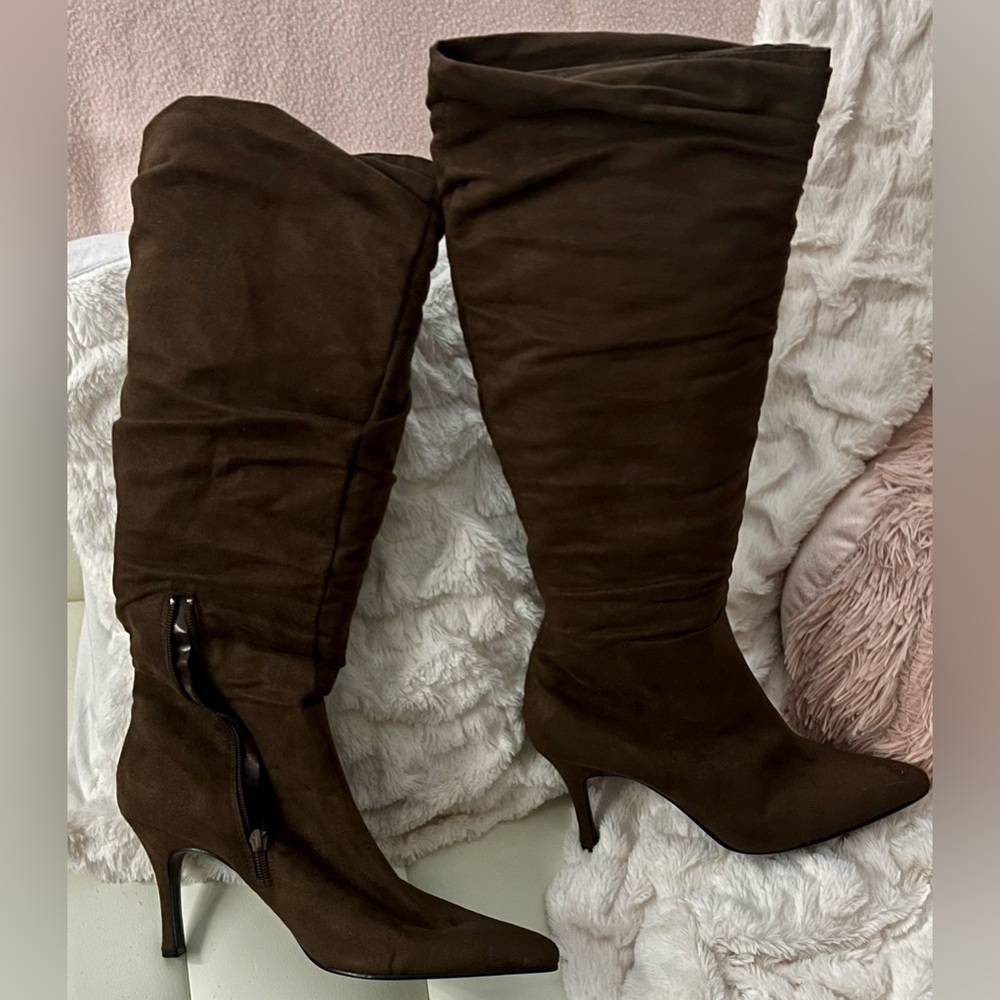 NEW Chadwick's of Boston Brown Faux Suede Scrunch Knee High Boots 11M - Picture 9 of 13